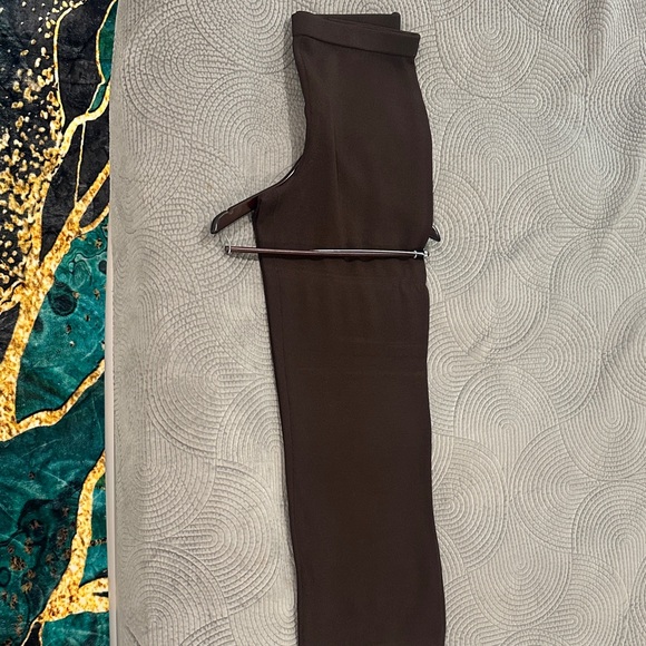 St. John Collection Chocolate Elegant Wide Leg Knit Pants.   Never worn - Picture 4 of 5